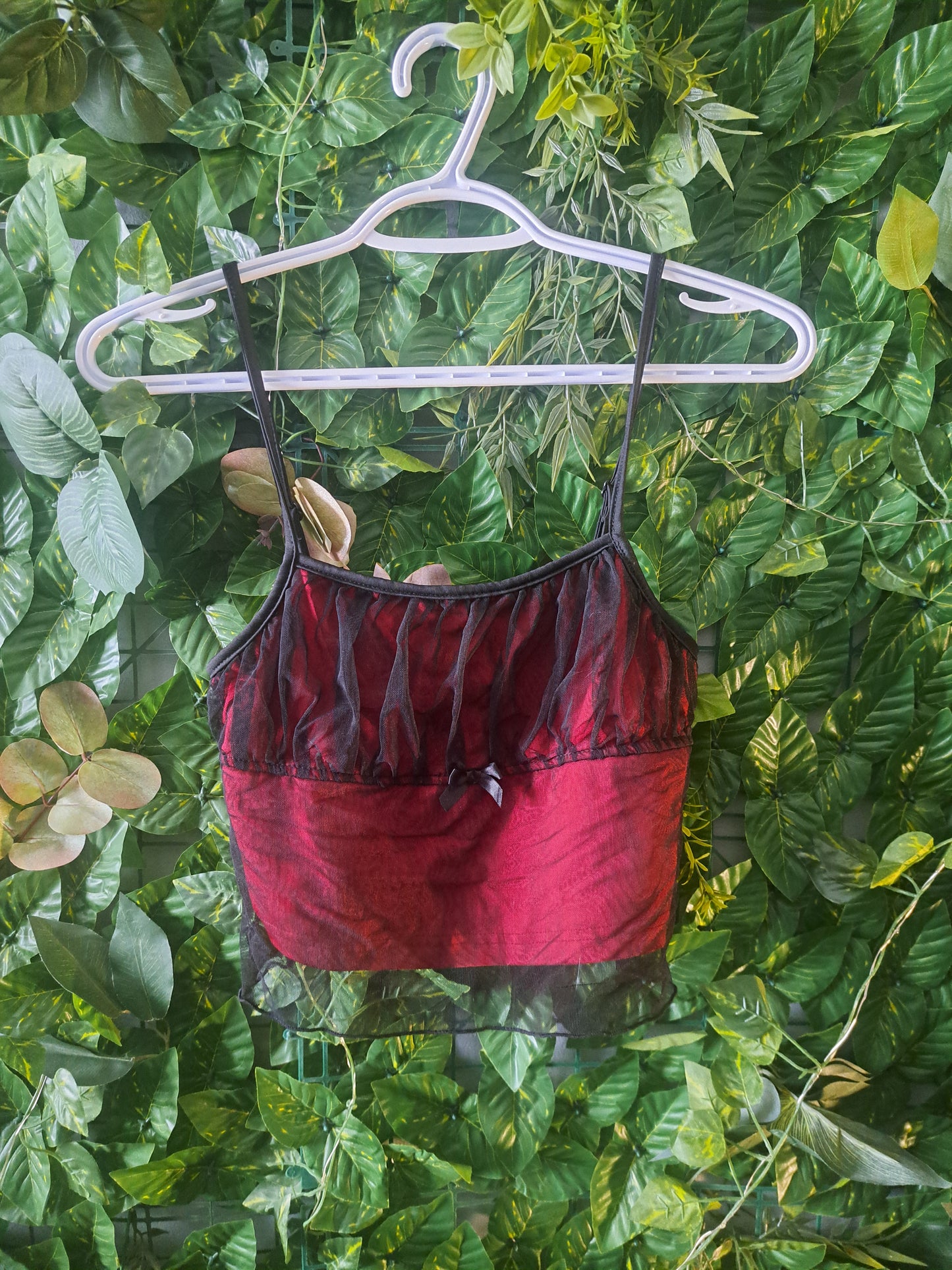 Camisole rouge et noire